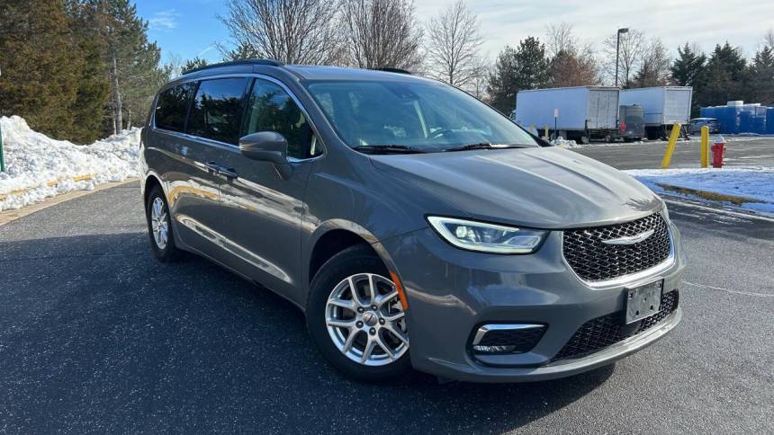 2022 Chrysler Pacifica Touring L — Minivan — 82,530 mi — Sterling, VA