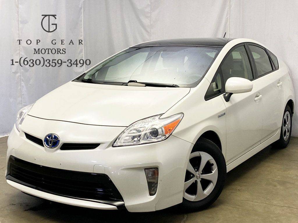 2015 Toyota Prius Four — Hatchback — 141,837 mi — Addison, IL