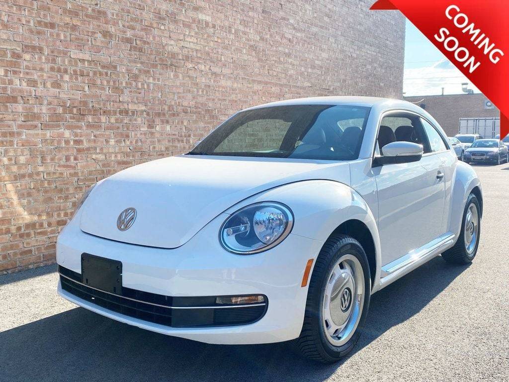 2015 Volkswagen Beetle 1.8T Classic — Hatchback — 90,649 mi — Addison, IL