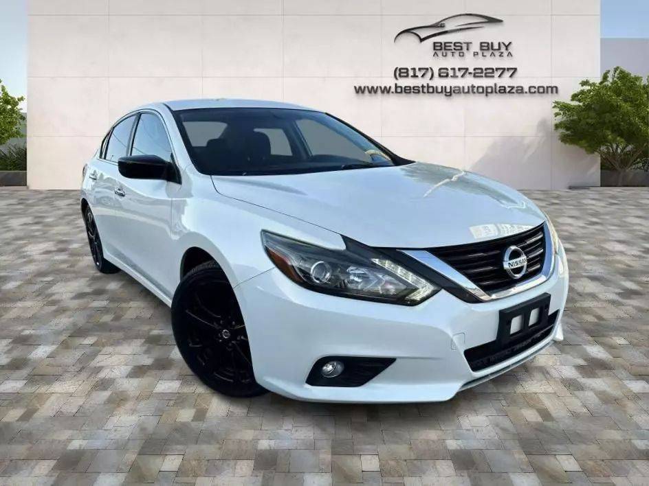 2017 Nissan Altima 2.5 SR — Sedan — 109,936 mi — Arlington, TX