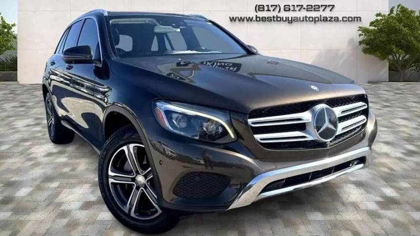 2016 Mercedes-Benz GLC GLC 300 — SUV — 107,958 mi — Arlington, TX