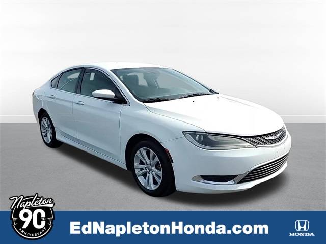 2016 Chrysler 200 Limited — Sedan — 113,817 mi — Oak Lawn, IL