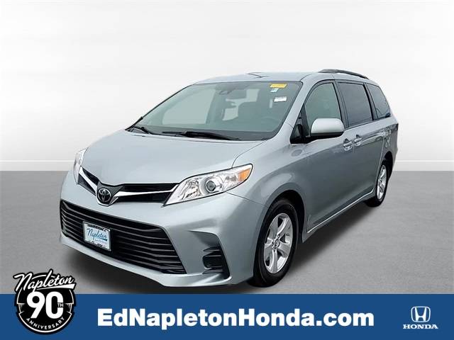 2018 Toyota Sienna L — Minivan — 108,413 mi — Oak Lawn, IL