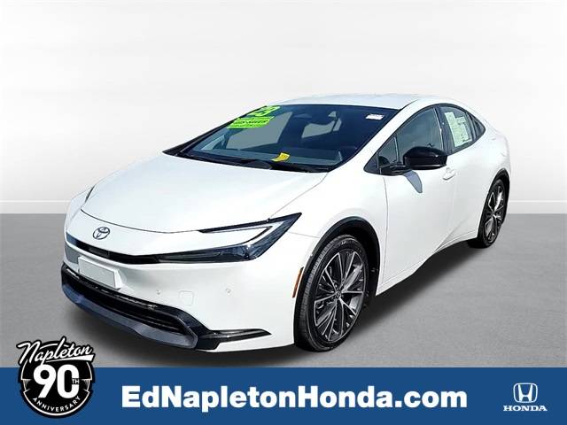 2023 Toyota Prius XLE — Hatchback — 8,671 mi — Oak Lawn, IL