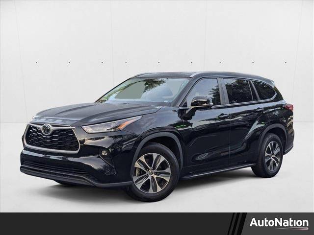 2023 Toyota Highlander XLE — SUV — 22,745 mi — Sanford, FL
