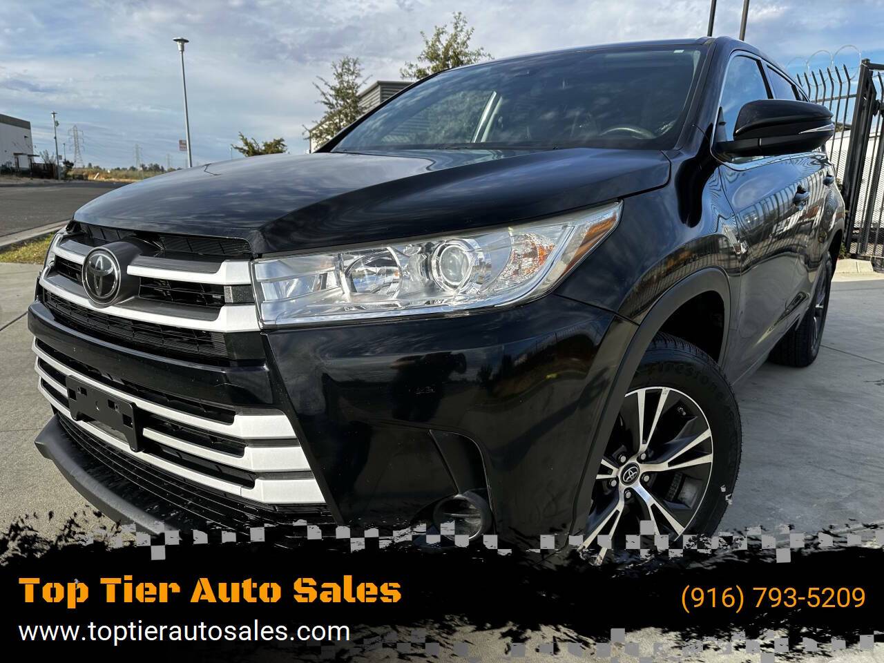 2018 Toyota Highlander LE — SUV — 143,109 mi — Sacramento, CA