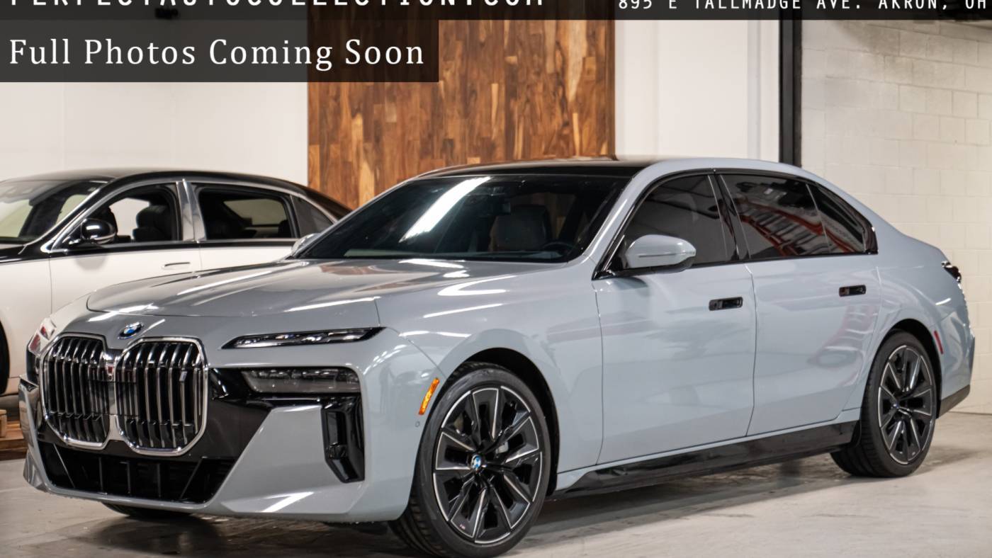 2023 BMW i7 xDrive60 — Sedan — 13,818 mi — Akron, OH