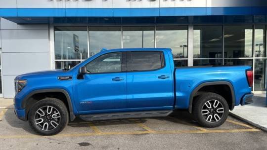 2023 GMC Sierra 1500 AT4 — Pickup Truck — 23,922 mi — Indianapolis, IN