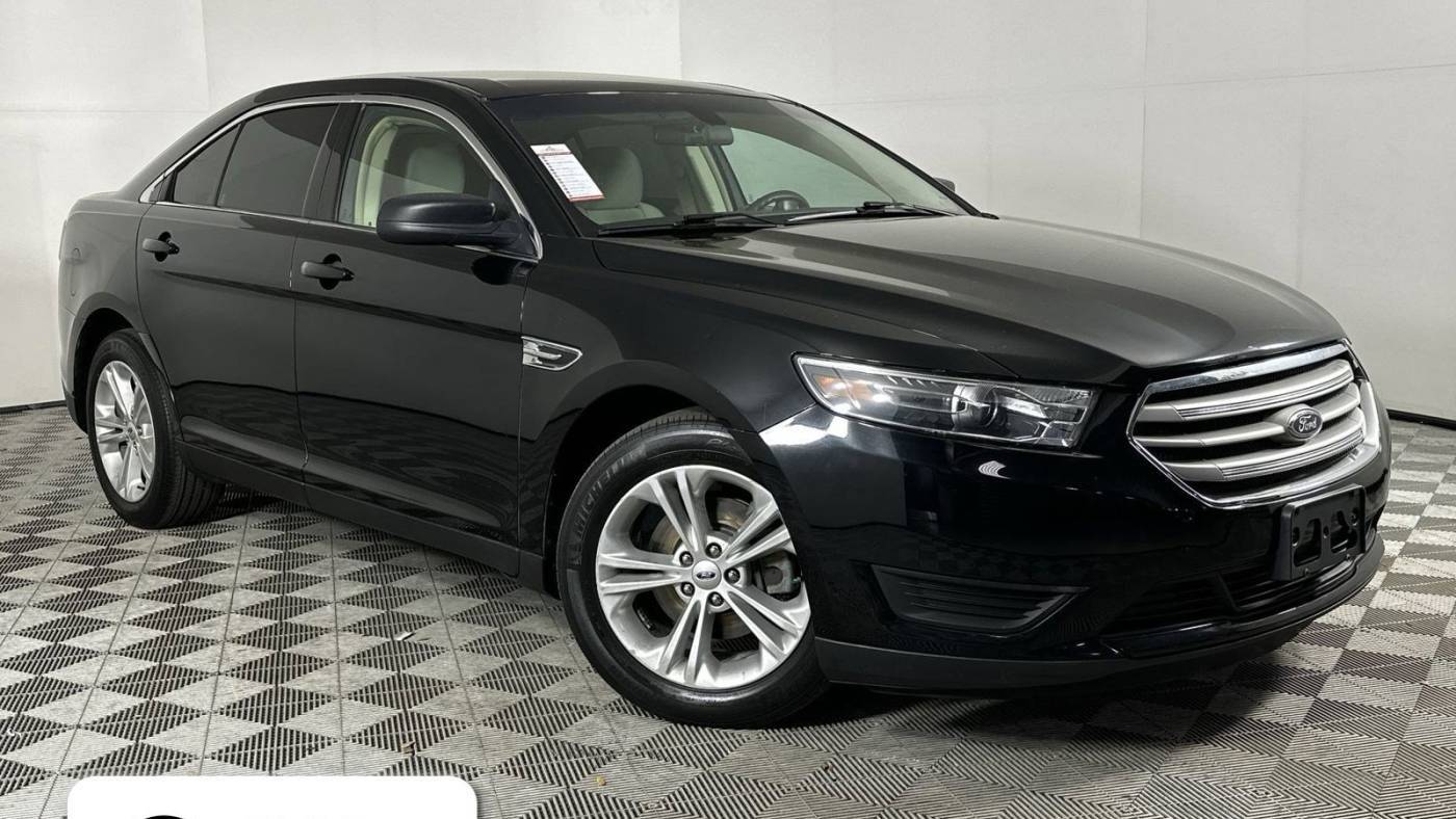 2017 Ford Taurus SE