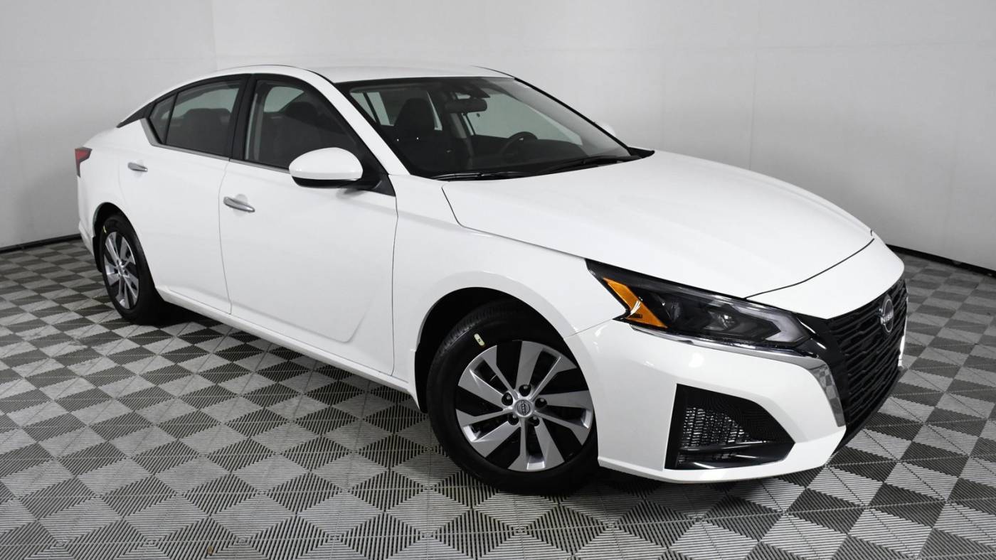 2025 Nissan Altima S — Sedan — 10 mi — Palmetto Bay, FL