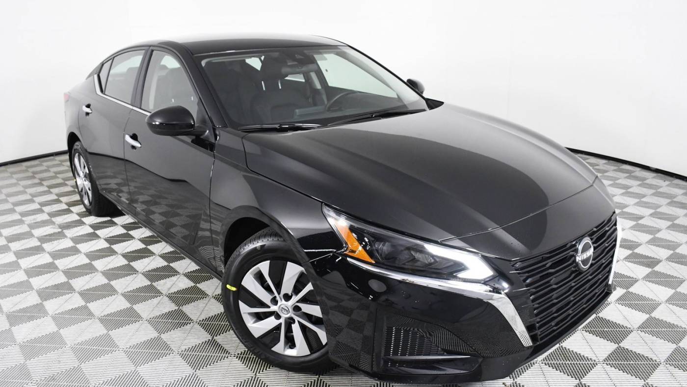 2025 Nissan Altima S — Sedan — 10 mi — Palmetto Bay, FL