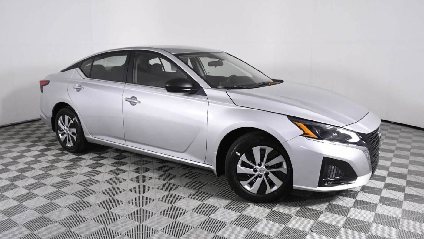 2025 Nissan Altima S — Sedan — 10 mi — Palmetto Bay, FL