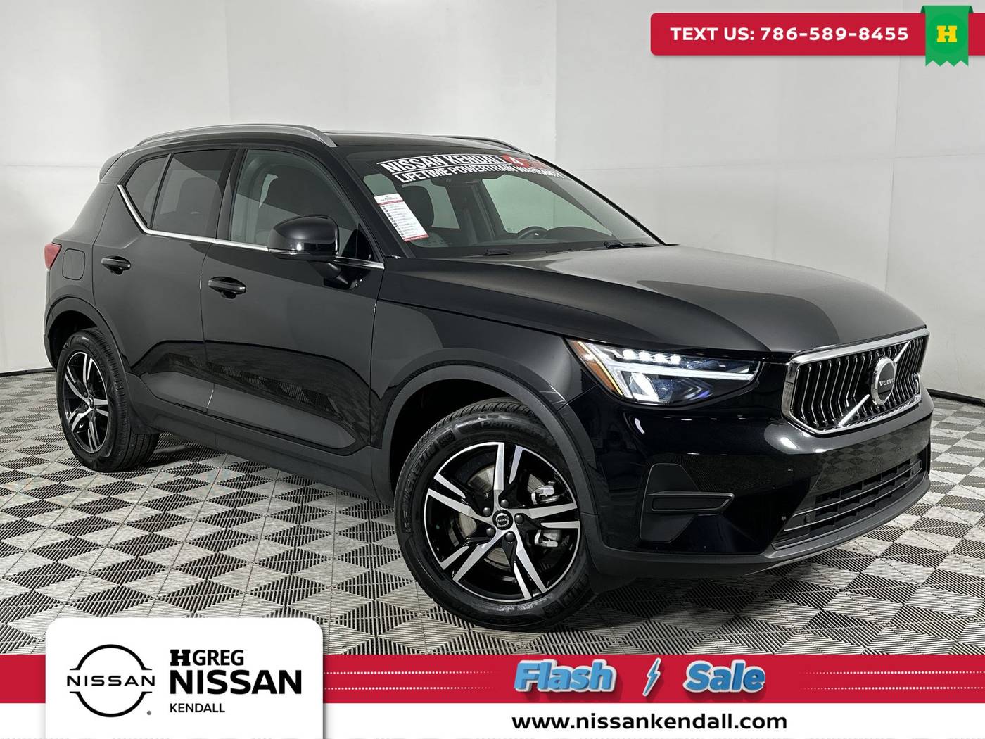 2025 Volvo XC40 Core — SUV — 8,371 mi — Palmetto Bay, FL