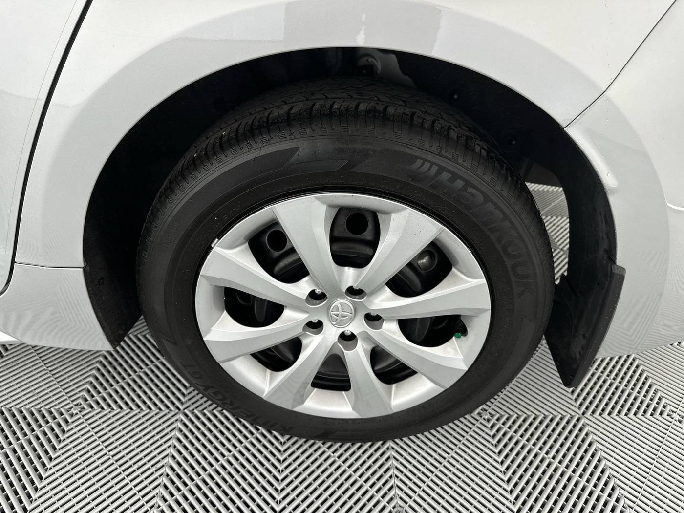 Photo 10