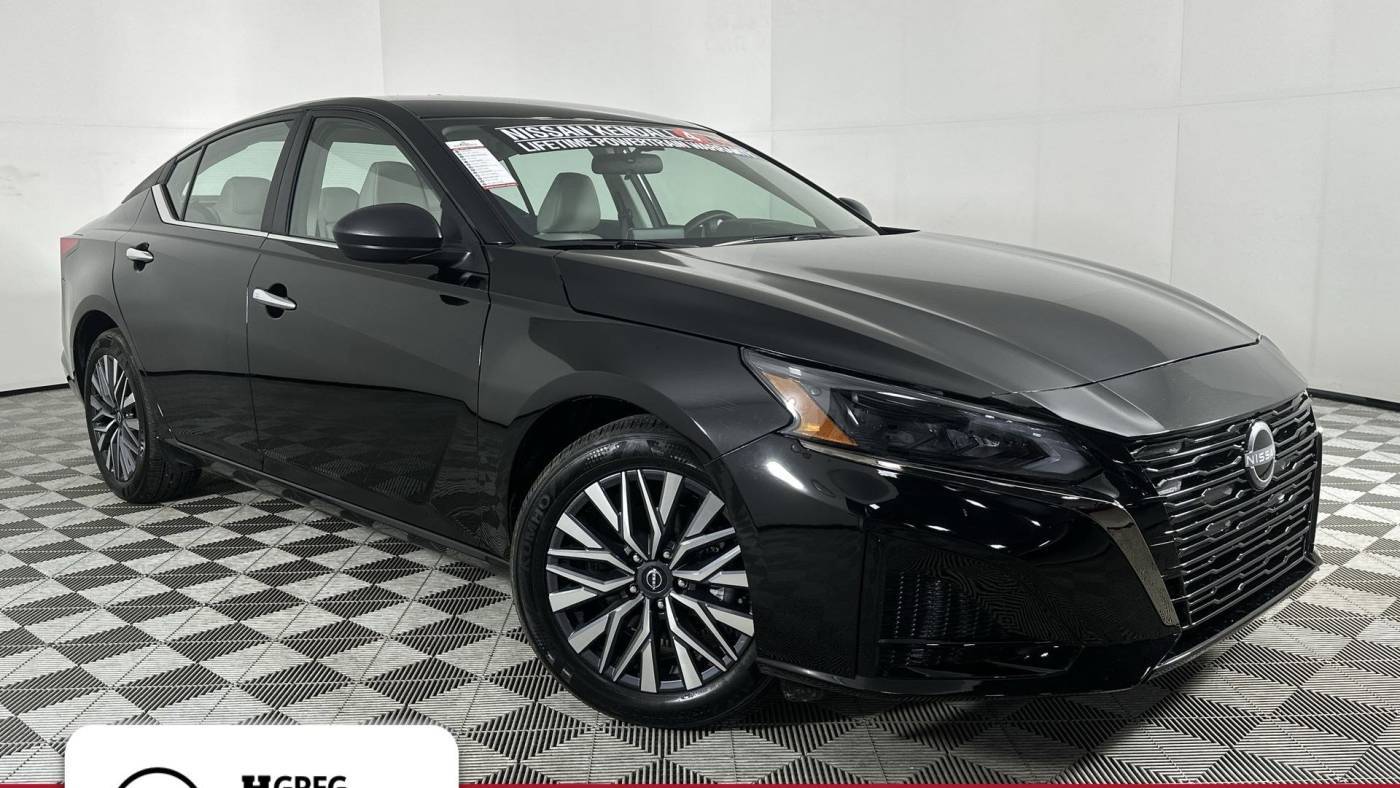 2025 Nissan Altima SV — Sedan — 590 mi — Palmetto Bay, FL