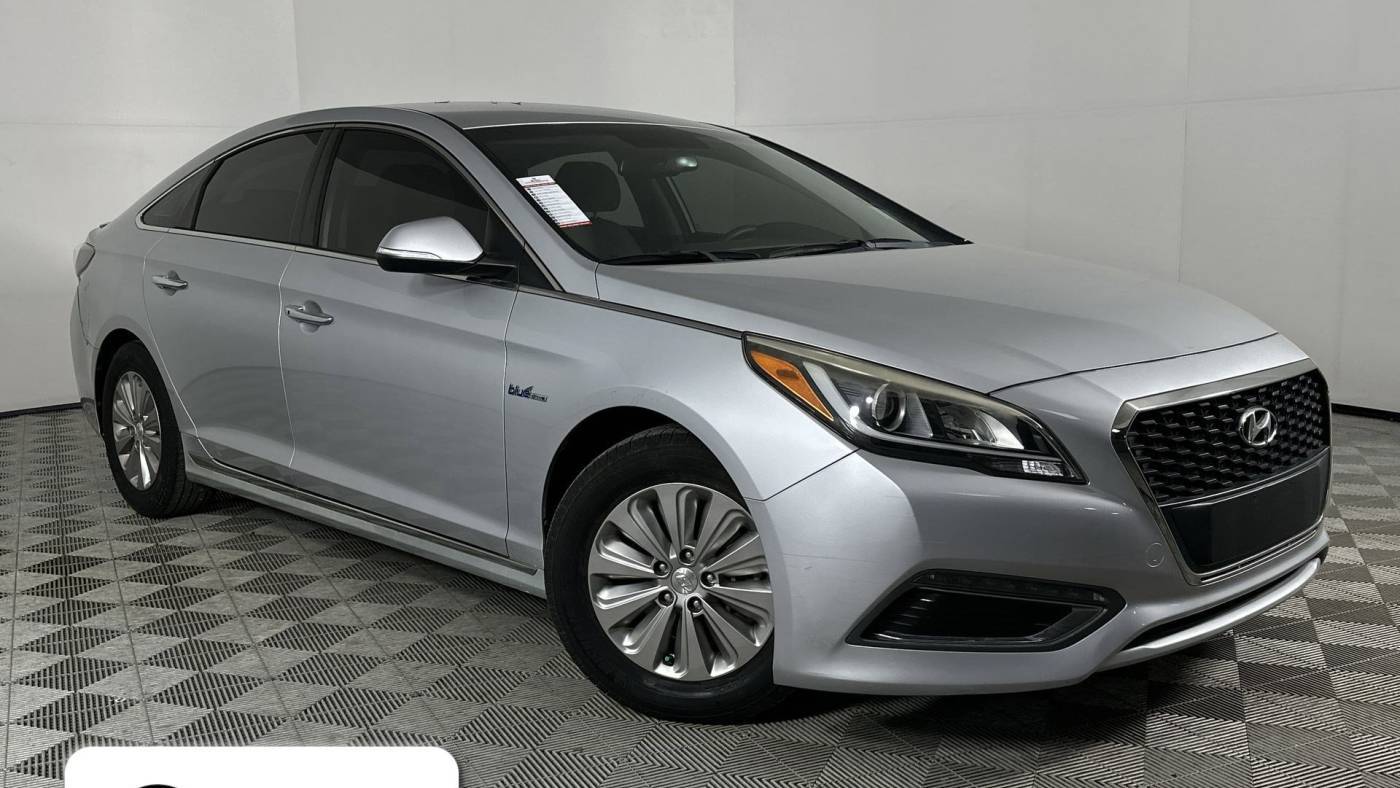 2017 Hyundai Sonata Hybrid SE — Sedan — 74,745 mi — Palmetto Bay, FL