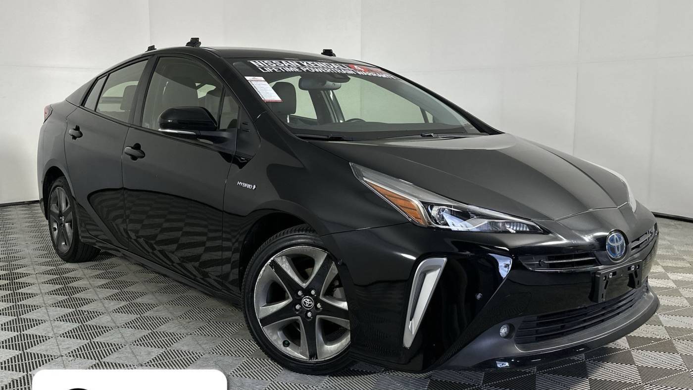 2022 Toyota Prius L Eco