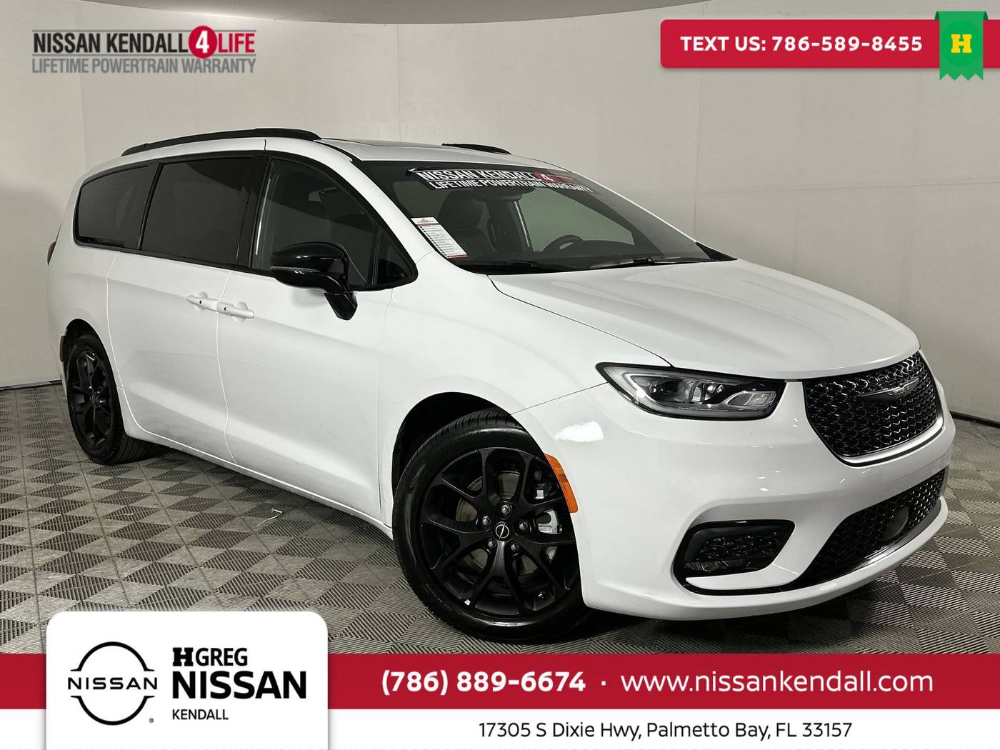 2025 Chrysler Pacifica Limited — Minivan — 13,182 mi — Palmetto Bay, FL