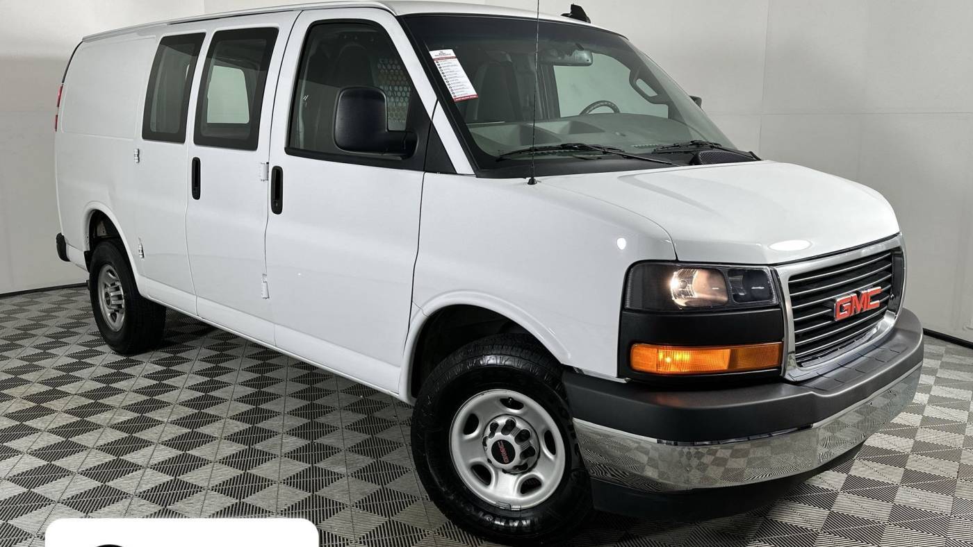 2022 GMC Savana Cargo Van Base — Cargo Van — 26,131 mi — Palmetto Bay, FL