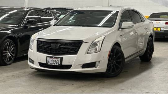 2016 Cadillac XTS Luxury Collection — Sedan — 75,343 mi — Panorma City, CA