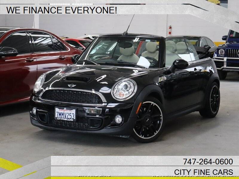 2015 MINI Convertible Cooper S — Convertible — 26,106 mi — Panorma City, CA