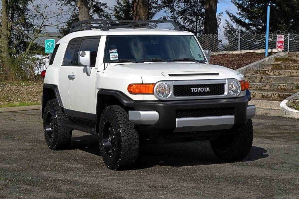 2012 Toyota FJ Cruiser Base — SUV — 114,298 mi — Tacoma, WA