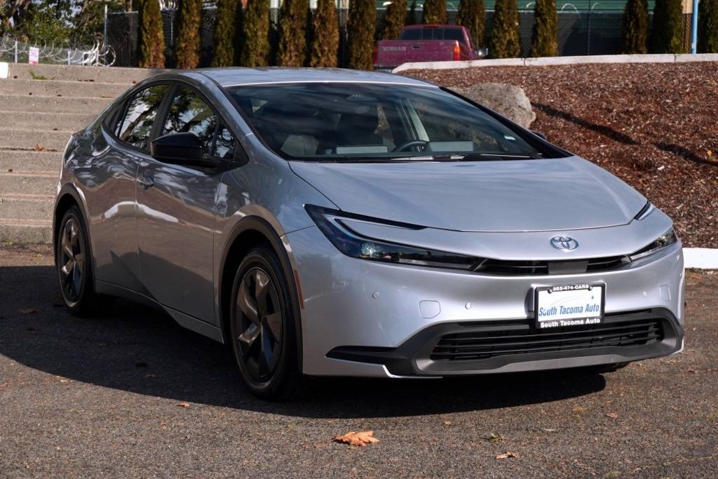 2025 Toyota Prius LE — Hatchback — 19,633 mi — Tacoma, WA
