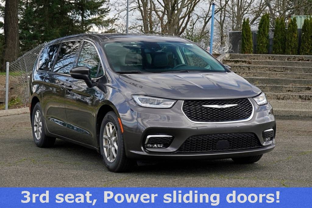 2023 Chrysler Pacifica Touring L — Minivan — 64,327 mi — Tacoma, WA
