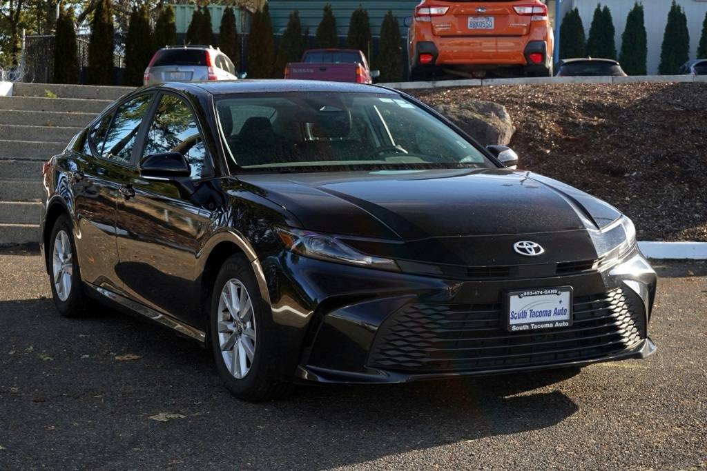 2025 Toyota Camry Hybrid SE — Sedan — 21,986 mi — Tacoma, WA