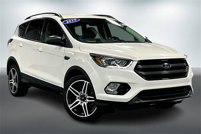 2019 Ford Escape SEL — SUV — 76,216 mi — Auburn, IN