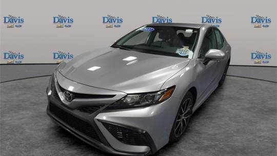 2022 Toyota Camry SE — Sedan — 113,680 mi — Auburn, IN
