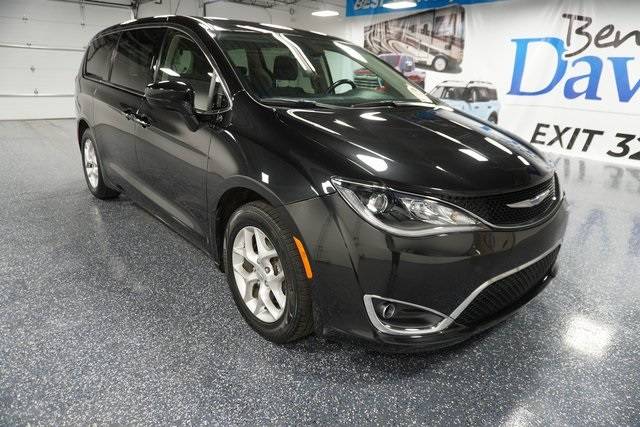 2020 Chrysler Pacifica Touring — Minivan — 89,235 mi — Auburn, IN