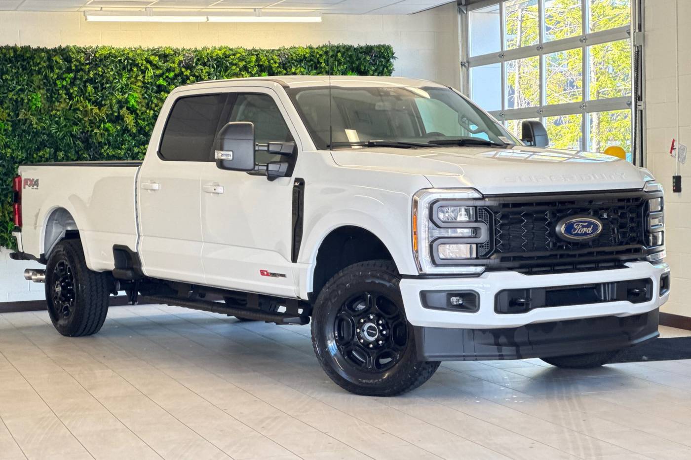 2024 Ford Super Duty F-350 XLT — Pickup Truck — 1,048 mi — Portland, OR