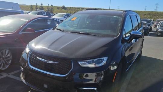 2022 Chrysler Pacifica Limited — Minivan — 51,068 mi — Broken Arrow, OK