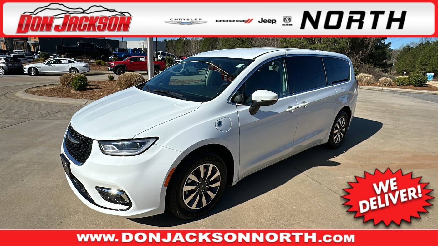 2023 Chrysler Pacifica Hybrid Touring L — Minivan — 51,353 mi — Cumming, GA