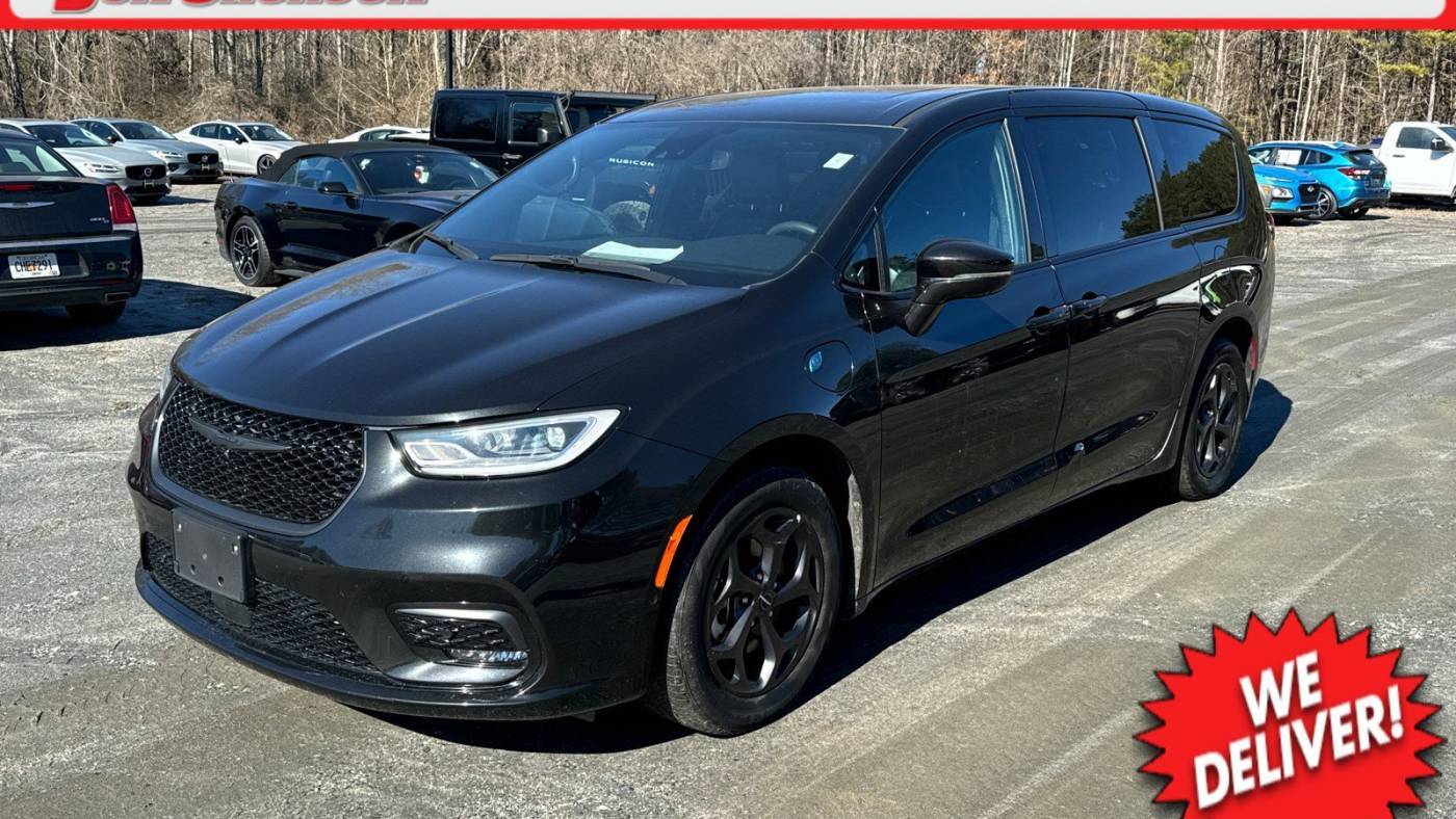 2022 Chrysler Pacifica Hybrid Limited — Minivan — 66,806 mi — Cumming, GA
