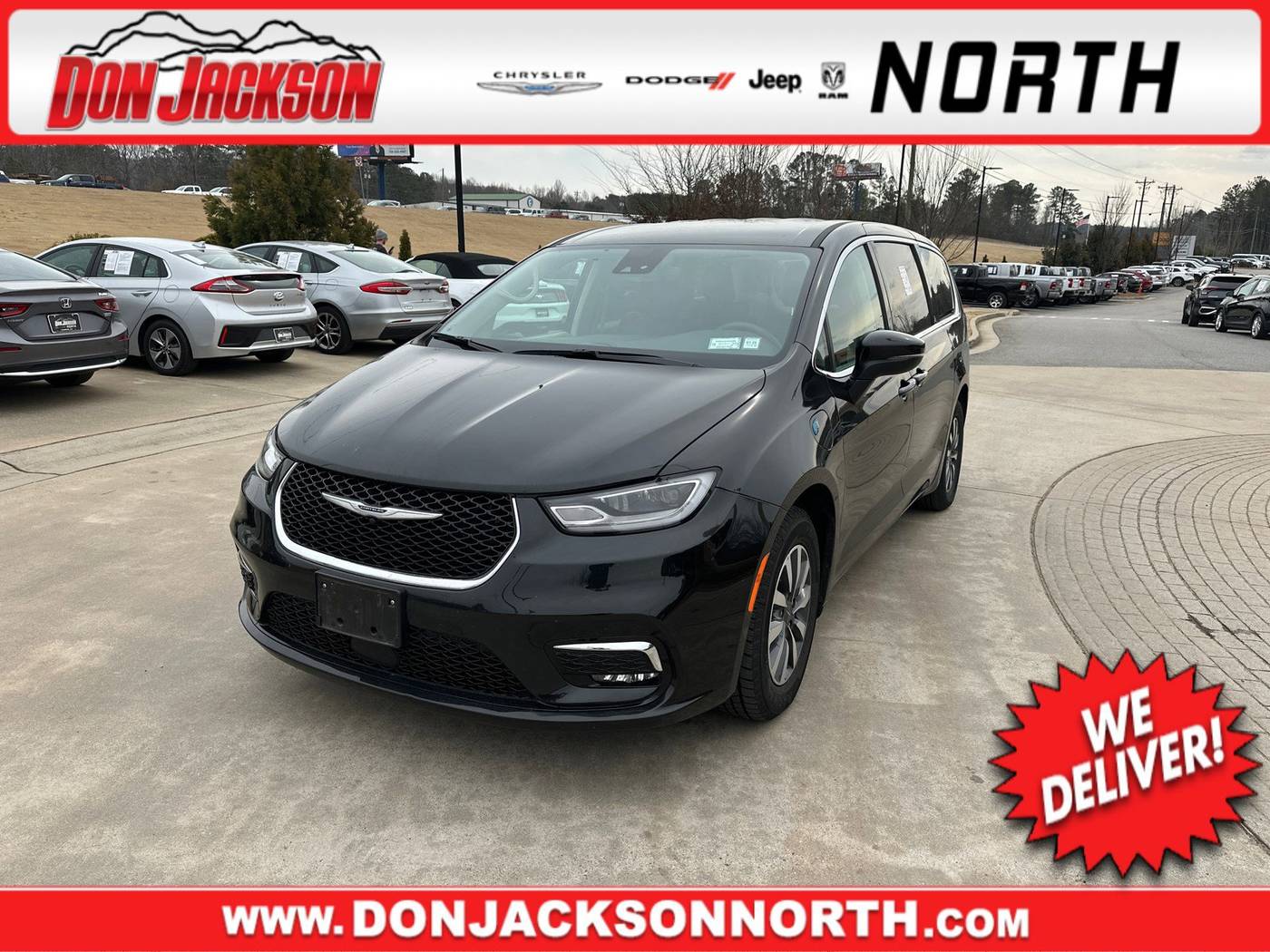 2023 Chrysler Pacifica Hybrid Touring L — Minivan — 62,720 mi — Cumming, GA