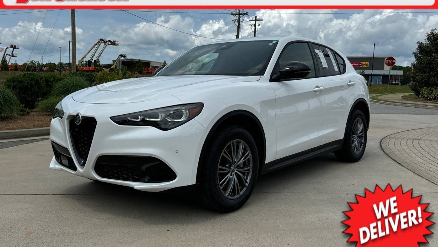 2024 Alfa Romeo Stelvio Sprint