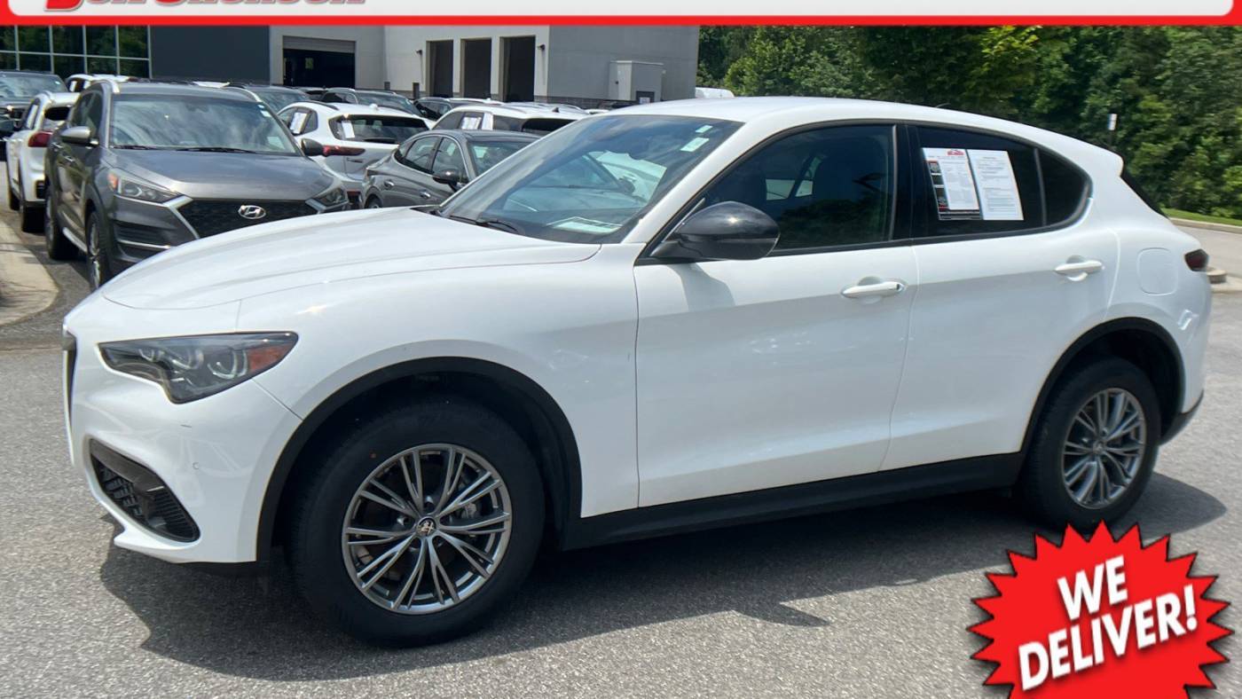 2024 Alfa Romeo Stelvio Sprint