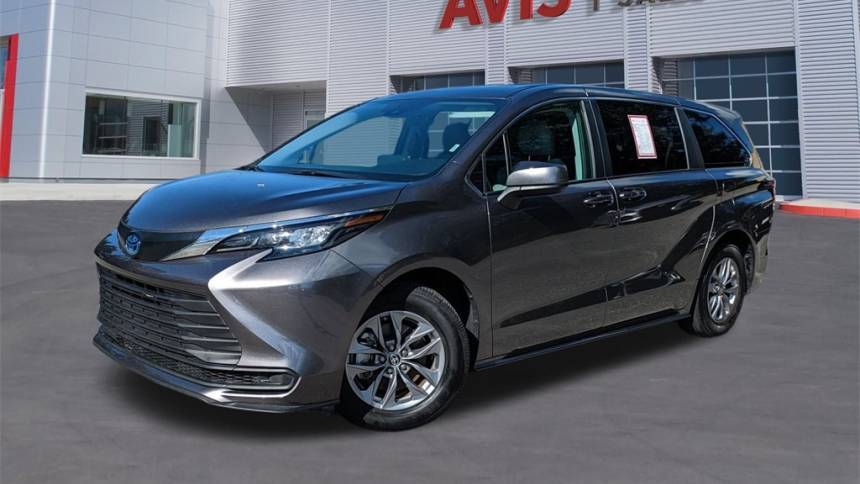 2024 Toyota Sienna LE — Minivan — 29,044 mi — Jacksonville, FL