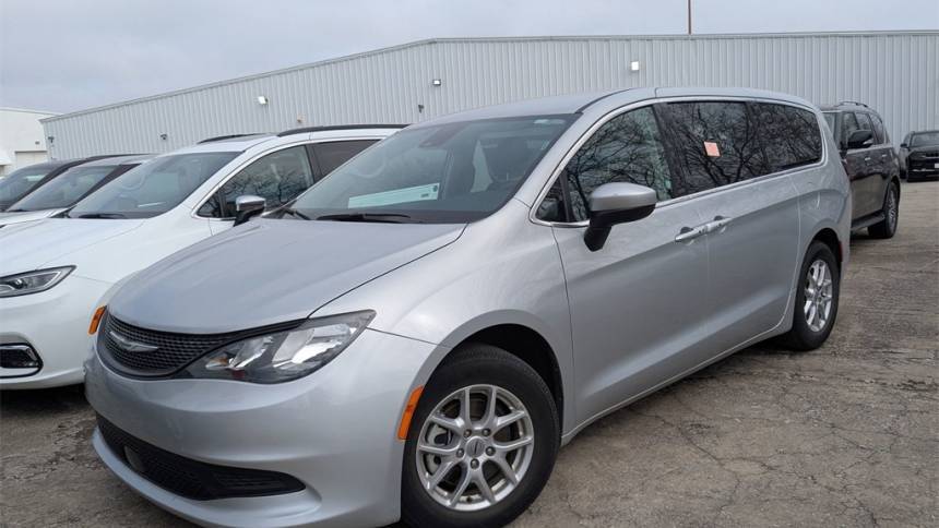 2023 Chrysler Voyager LX — Minivan — 45,971 mi — Houston, TX