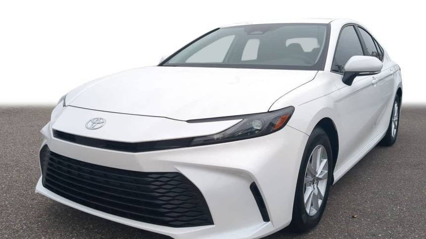 2025 Toyota Camry LE — Sedan — 11 mi — Wesley Chapel, FL