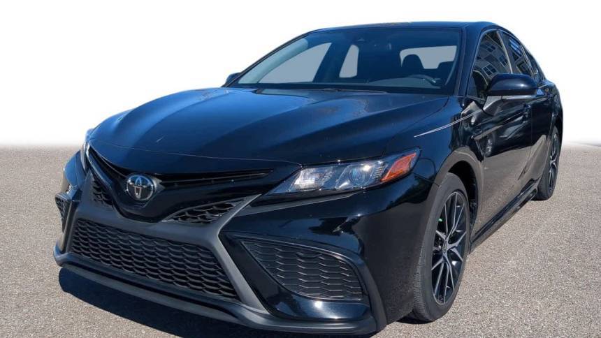 2022 Toyota Camry SE — Sedan — 30,133 mi — Wesley Chapel, FL