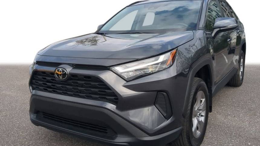 2024 Toyota RAV4 XLE — SUV — 423 mi — Wesley Chapel, FL