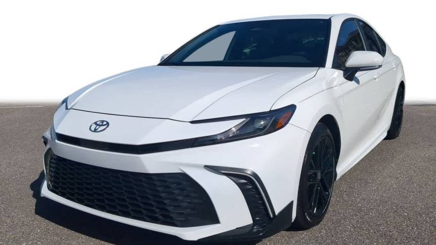 2025 Toyota Camry SE — Sedan — 6 mi — Wesley Chapel, FL