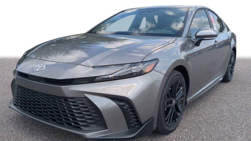 2025 Toyota Camry SE — Sedan — 6 mi — Wesley Chapel, FL