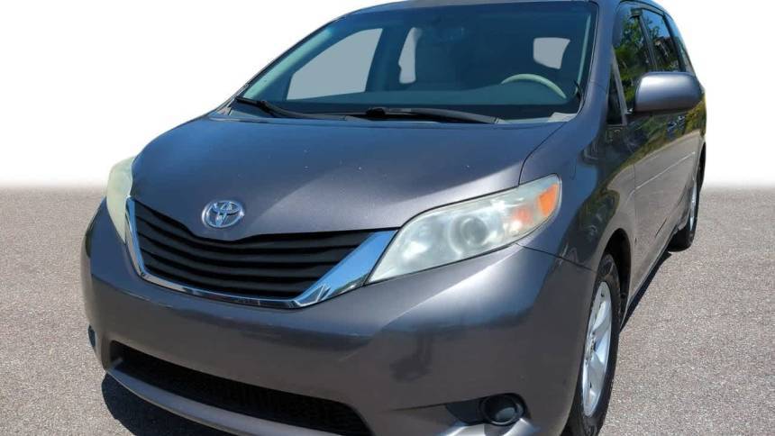 2011 Toyota Sienna LE