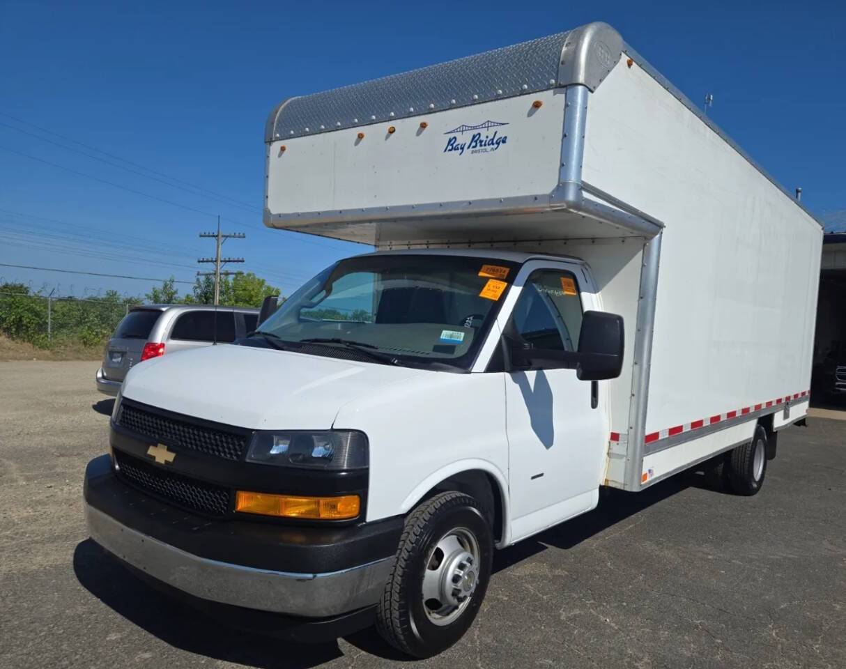 2019 Chevrolet Express Commercial Cutaway 3500 — Chassis Cab Truck — 38,082 mi — Shelby Township, MI