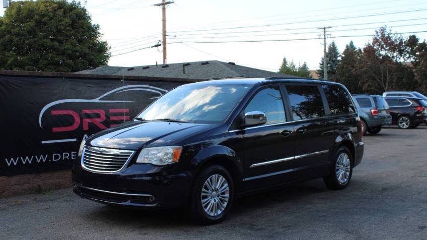 2011 Chrysler Town & Country Touring-L — Minivan — 148,956 mi — Shelby Township, MI
