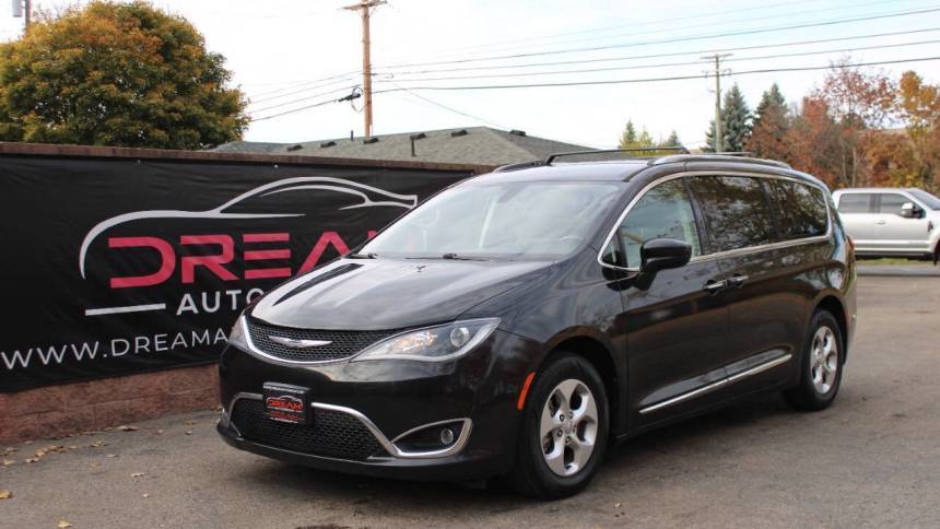 2017 Chrysler Pacifica Touring L Plus — Minivan — 94,306 mi — Shelby Township, MI